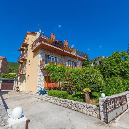 Apartments Davorka Crikvenica Eksteriør bilde