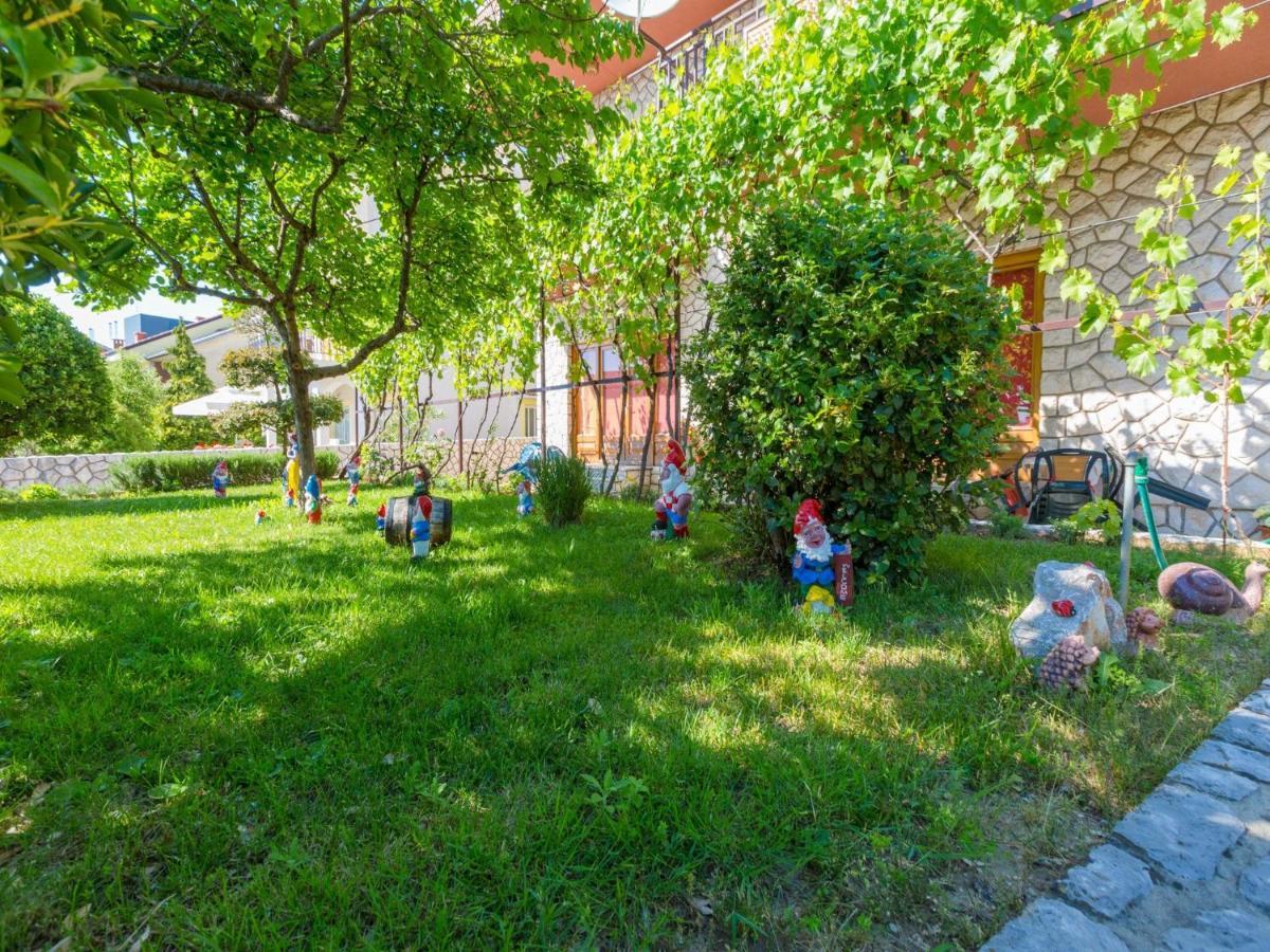 Apartments Davorka Crikvenica Eksteriør bilde