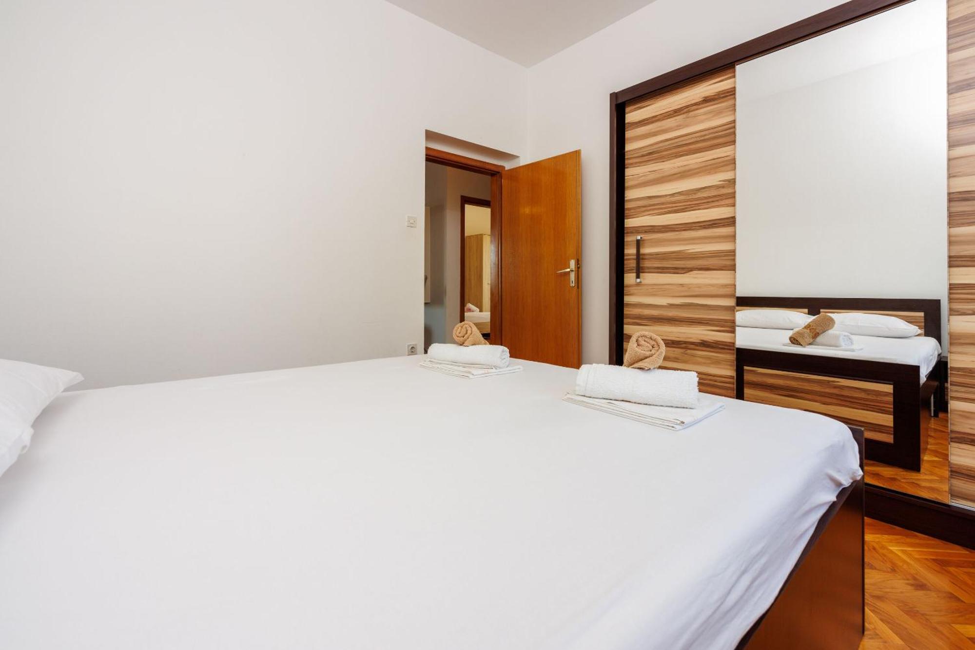 Apartments Davorka Crikvenica Eksteriør bilde