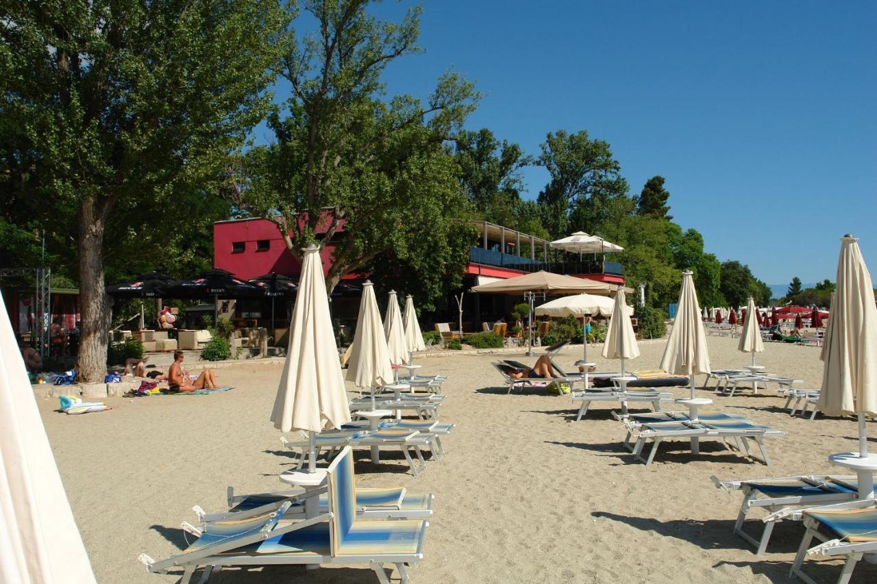 Apartments Davorka Crikvenica Eksteriør bilde